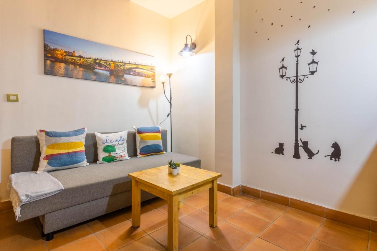Macarena Muralla Encantada Appartement Sevilla Buitenkant foto