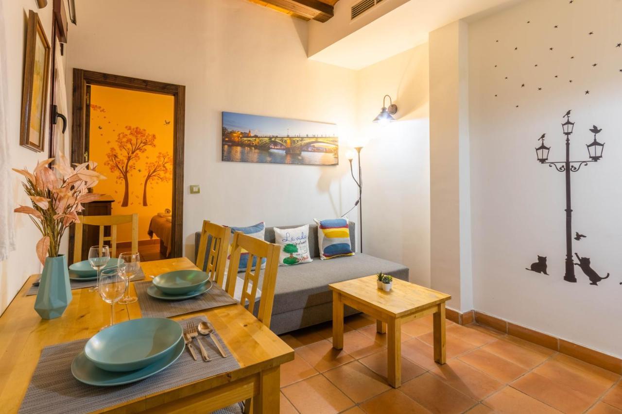 Macarena Muralla Encantada Appartement Sevilla Buitenkant foto